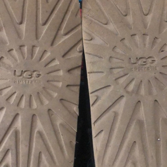 Ugg Australia short black boots - Picture 4 of 16